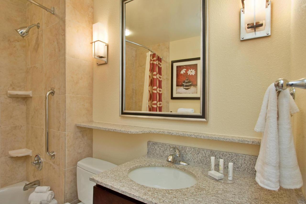 Towneplace Suites By Marriott Midland Dış mekan fotoğraf